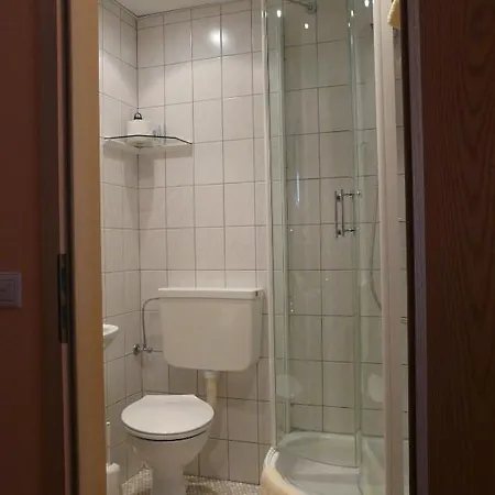 بيت ضيافة Gaestehaus Eberlein